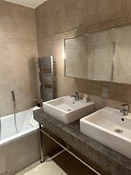 Britain in the Sun at Luxurious Ocean Village