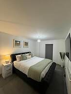 Stunning 2-bed Apartment in Dartford