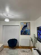 Stunning 2-bed Apartment in Dartford