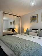 Stunning 2-bed Apartment in Dartford