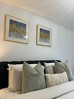 Stunning 2-bed Apartment in Dartford