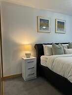 Stunning 2-bed Apartment in Dartford