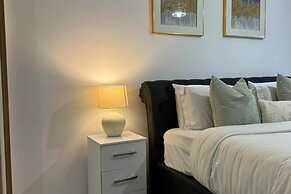 Stunning 2-bed Apartment in Dartford