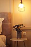 Daphne Luxury Apartment