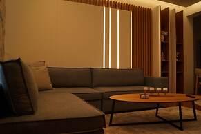 Daphne Luxury Apartment