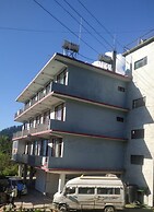 Goroomgo Hotel Saras Manali