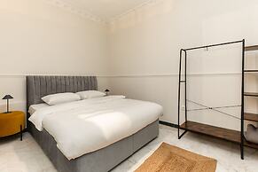 Coco by halu' Neoclassical apt