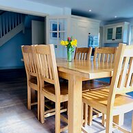 Bright Modern Welcoming Home Easy Stroll Along Pathway Into Kenmare To