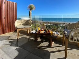 La Villa Miramar