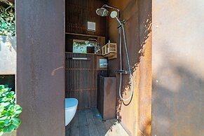 La Villa Miramar