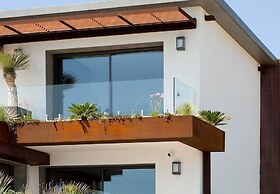 La Villa Miramar