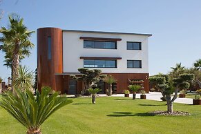 La Villa Miramar