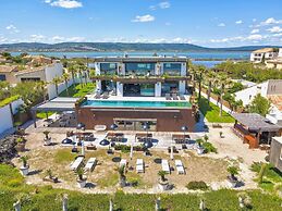 La Villa Miramar