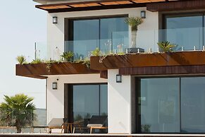 La Villa Miramar