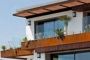 La Villa Miramar