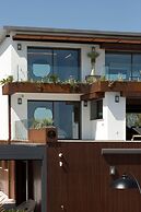 La Villa Miramar