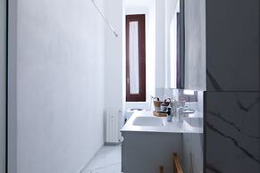 3705 Milan Modern Stay by Barbarhouse