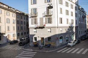 3705 Milan Modern Stay by Barbarhouse