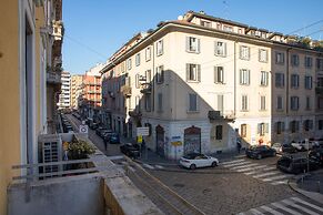 3705 Milan Modern Stay by Barbarhouse