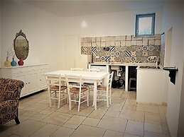 Exclusive Trullo in Martina Franca With big Garden