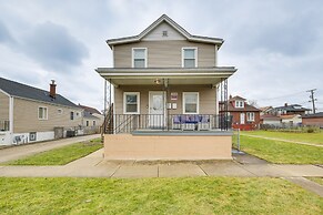Walk to Metra: Pet-friendly Blue Island Apt