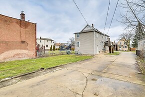 Walk to Metra: Pet-friendly Blue Island Apt
