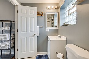 Walk to Metra: Pet-friendly Blue Island Apt
