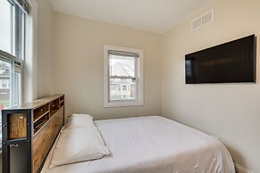Walk to Metra: Pet-friendly Blue Island Apt