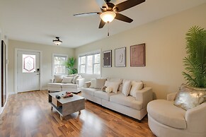 Walk to Metra: Pet-friendly Blue Island Apt