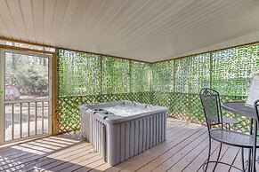 Pet-friendly Birmingham Cottage w/ Private Hot Tub