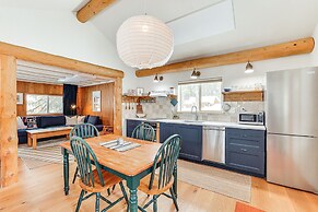 3 Mi to Rocky Mtn Nat'l Park: Grand Lake Cabin