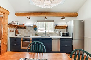 3 Mi to Rocky Mtn Nat'l Park: Grand Lake Cabin