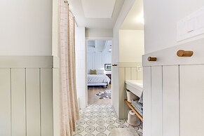 3 Mi to Rocky Mtn Nat'l Park: Grand Lake Cabin