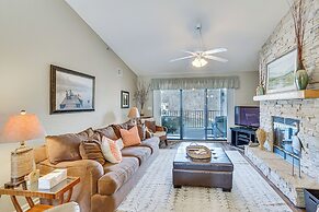 Lakefront Osage Beach Abode w/ Grill & Pool Access