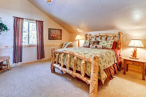 Cozy Duck Creek Village Cabin w/ Hot Tub & Views!