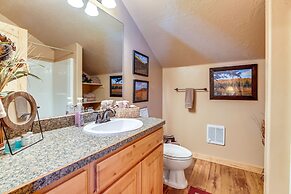 Cozy Duck Creek Village Cabin w/ Hot Tub & Views!