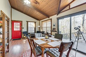 Smoky Mountain Cabin w/ Fire Pit & Stunning Views!