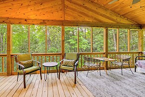 Smoky Mountain Cabin w/ Fire Pit & Stunning Views!