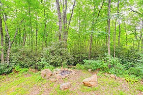 Smoky Mountain Cabin w/ Fire Pit & Stunning Views!