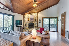 Smoky Mountain Cabin w/ Fire Pit & Stunning Views!