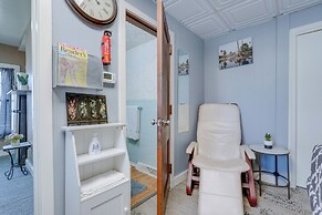 Cozy Kalamazoo Studio, 4 Mi to Downtown Area!