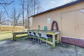 Cozy Kalamazoo Studio, 4 Mi to Downtown Area!