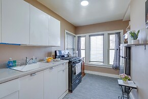 Cozy Kalamazoo Studio, 4 Mi to Downtown Area!