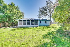 Spring Hill Home - 3 Mi to Weeki Wachee Springs!