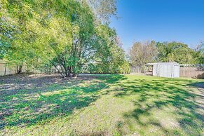 Spring Hill Home - 3 Mi to Weeki Wachee Springs!