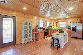 Spacious Cabin w/ Private Dock on White River!