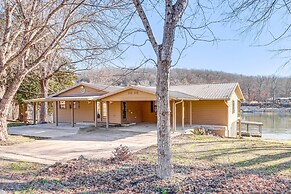 Spacious Cabin w/ Private Dock on White River!