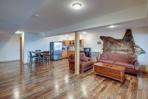 Yankton Vacation Home w/ Hot Tub & River Views