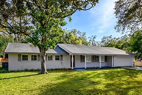 Spacious Brandon Home: Hot Tub, Pool, & Game Room