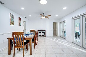 Spacious Brandon Home: Hot Tub, Pool, & Game Room